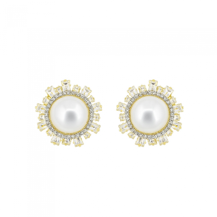 Radiant Pearl Studs